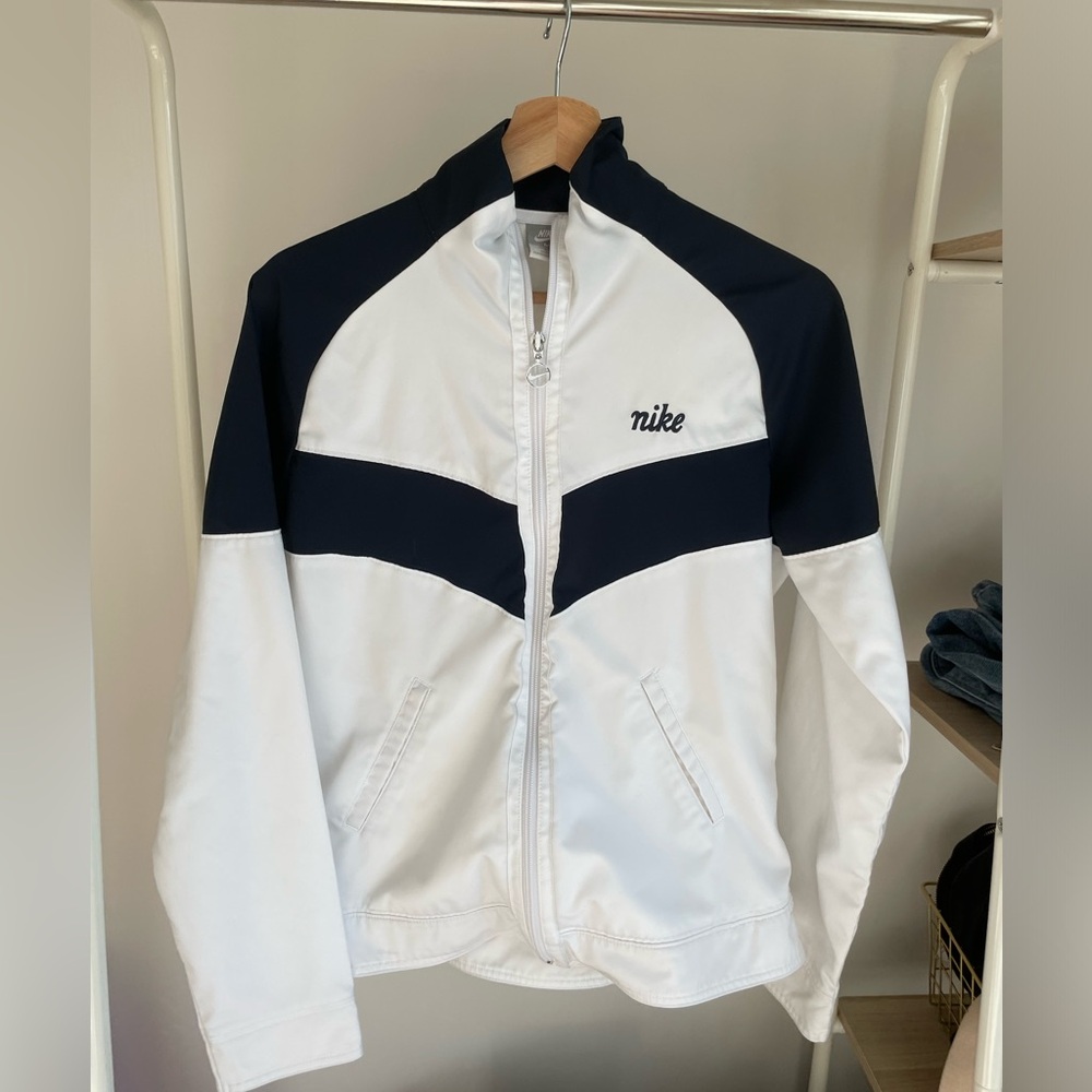 Nike windbreaker Youth Jacket